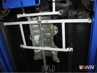 UltraRacing URKR-ML4-3244