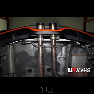 UltraRacing URKR-RT2-2297