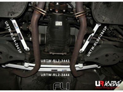 UltraRacing URTW-RL2-3443